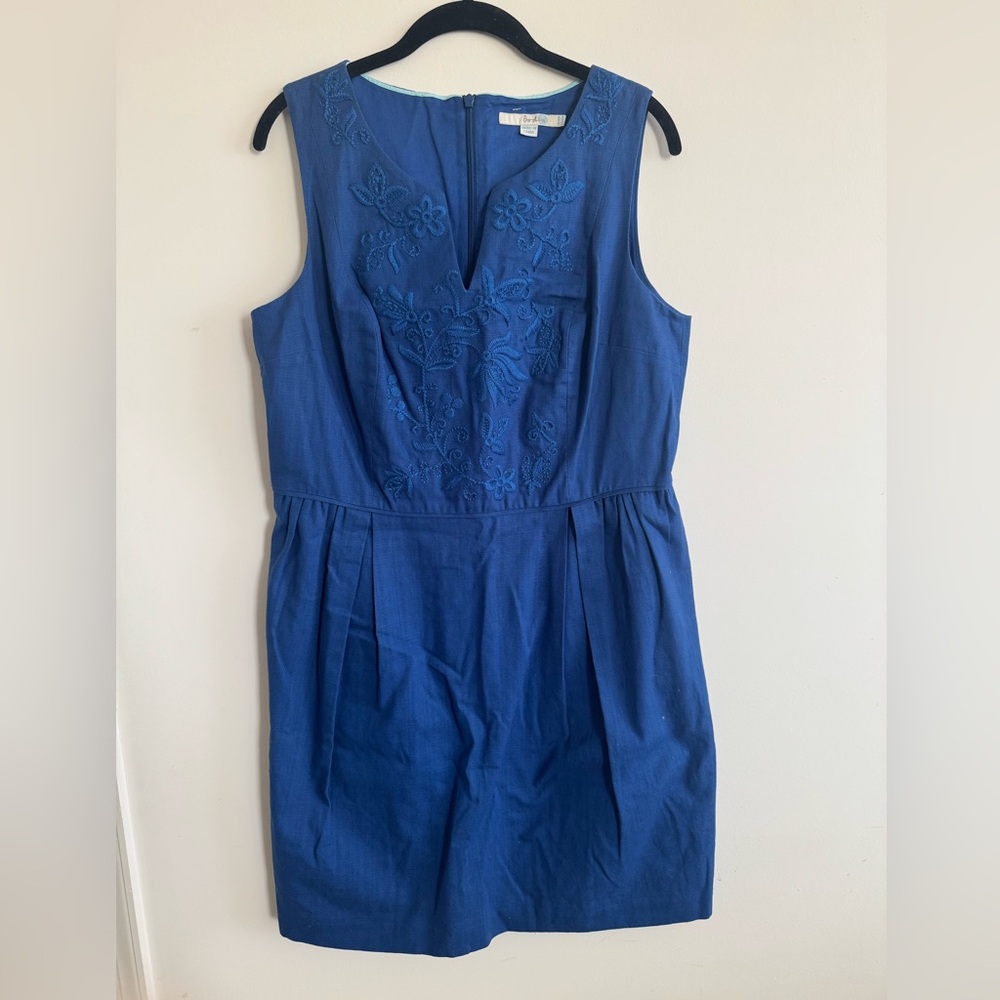 Boden Royal Blue Sleeveless Embroidered V-Neck Dress